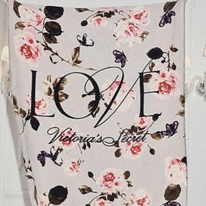 NEW Victoria Secret Purple Floral Cozy Supersoft Sherpa Blanket Fleece throw